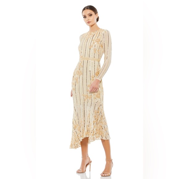 Mac Duggal
Women's Long Sleeve Tea Length Dress - Picture 1 of 7